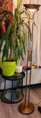 Mooie gouden lamp, Huis en Inrichting, Lampen | Vloerlampen, Ophalen, Zo goed als nieuw, Metaal, Minder dan 100 cm