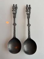 Paar vintage tinnen lepels met figuren; Nederland; 1940–1960, Ophalen of Verzenden