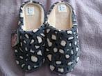Sloffen maat 37-38 nieuw, Nieuw, Ophalen of Verzenden, Pantoffels of Sloffen, Grijs