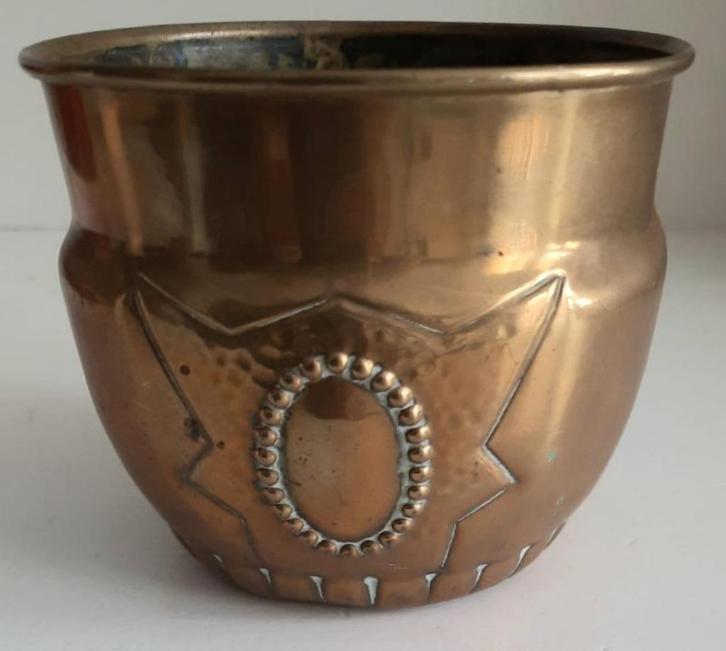 Antiek klein weinig veerkomend bloempotje, Tuin en Terras, Bloempotten, Gebruikt, Overige materialen, Binnen, Minder dan 40 cm