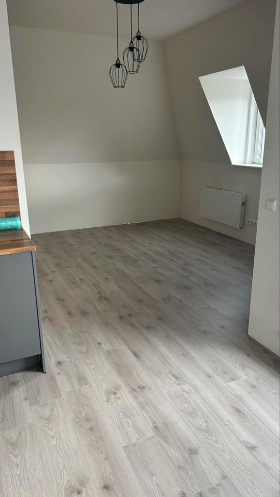 Laminaat vloer (klik) 50m2 8 maanden oud, Doe-het-zelf en Verbouw, Vloerdelen en Plavuizen, Zo goed als nieuw, Laminaat, Hout