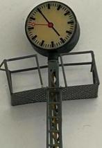 STATION KLOK VOORZIEN VAN BEIDE KANTEN EEN KLOK, Hobby en Vrije tijd, Modeltreinen | H0, Ophalen of Verzenden, Gebruikt