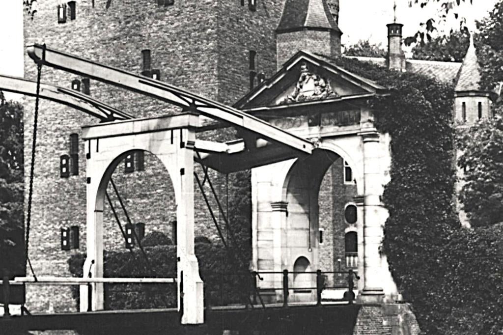 965592 Breukelen U 1934 Kasteel Nijenrode Gelopen met zegel, Ophalen of Verzenden, 1920 tot 1940, Gelopen, Utrecht
