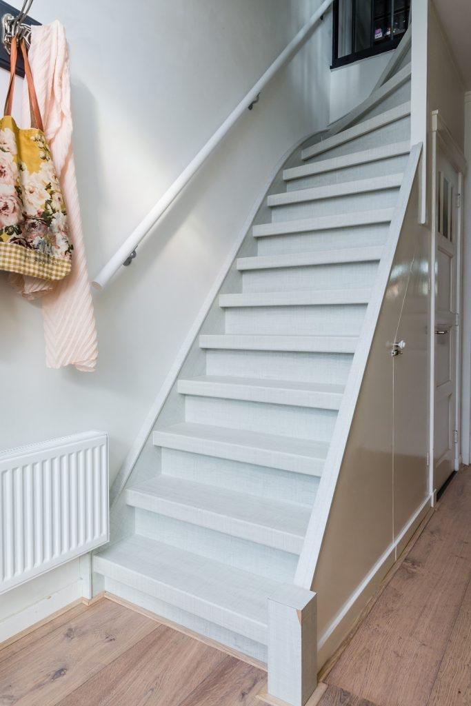 Schilder aanbieding, Doe-het-zelf en Verbouw, Ladders en Trappen, Gebruikt, Trap, 2 tot 4 meter, Ophalen of Verzenden