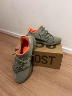 Yeezy 350 V2 Desert Sage 44,5, Ophalen of Verzenden, Yeezy, Zo goed als nieuw