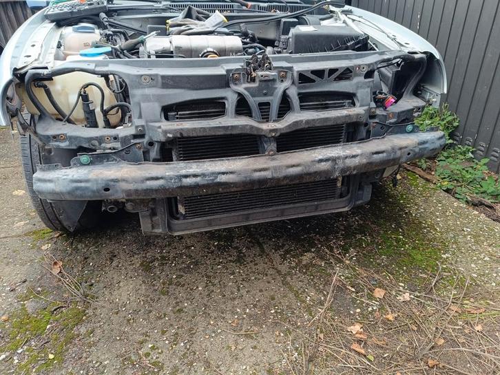 Volkswagen Golf 4 compleet front incl koelers bumperbalk, Auto-onderdelen, Overige Auto-onderdelen, Volkswagen, Gebruikt, Ophalen