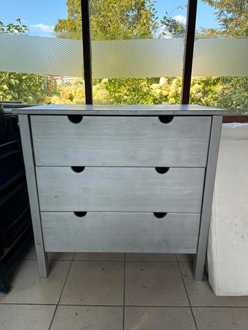 Dressoir met 3 laden Ikea zilver geschilderd