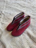 wol gevoerde pantoffels mt 37, Nieuw, Ophalen of Verzenden, Pantoffels of Sloffen, Rood