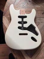 Stratocaster body” Vintage White Nitro Satin” SSS new !, Verzenden, Zo goed als nieuw, Elektrische gitaar
