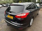 Ford Focus Wagon 1.0 EcoBoost Titanium ECC NAVI CRUISE LEDER, Euro 5, 125 pk, Gebruikt, Leder en Stof