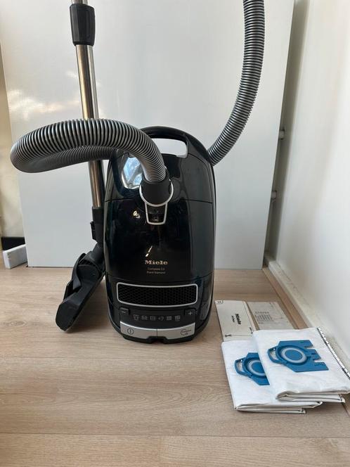 Miele Complete C3 Black Diamond – Inclusief zakken/filters, Witgoed en Apparatuur, Stofzuigers, Zo goed als nieuw, Stofzuiger