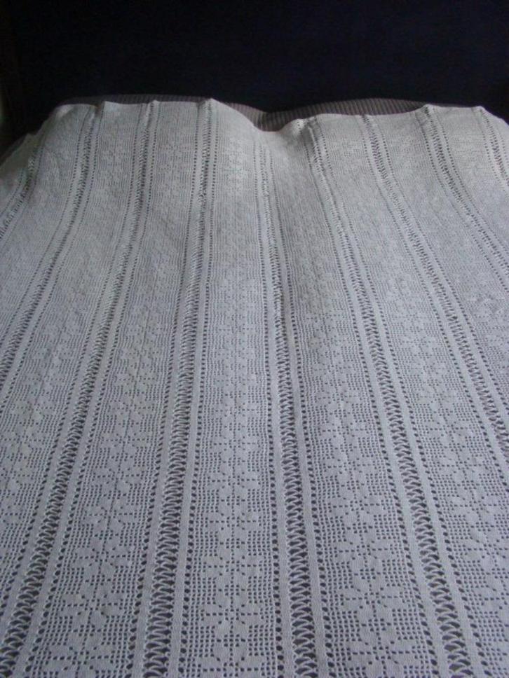 gehaakt sprei B   ~   vintage, Antiek en Kunst, Antiek | Kleden en Textiel, Ophalen of Verzenden