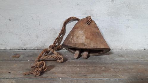 Antieke Houten Kamelenbel uit Ethiopië / Oude Houten Koebel, Antiek en Kunst, Antiek | Woonaccessoires, Ophalen of Verzenden