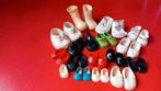 11 paar vintage plastic/rubber poppenschoentjes, Ophalen of Verzenden, Gebruikt, Pop