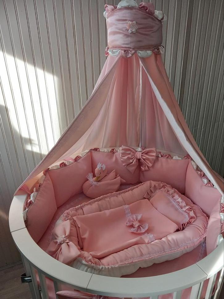 NIEUW! HANDGEMAAKT,BOX AANKLEDING,OUD ROZE/OFF WHIT,90/92CM., Kinderen en Baby's, Boxen, Nieuw, Rond, Ophalen of Verzenden