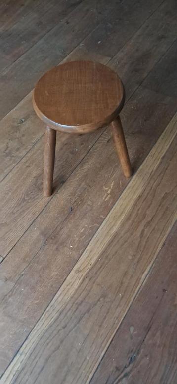 Houten melkKrukje - Vintage Stijl beschikbaar voor biedingen