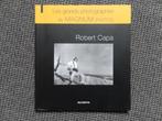Robert Capa, Magnum fotograaf, 48 blz, Hachette 2004, Boeken, Verzenden, Zo goed als nieuw, Fotografen