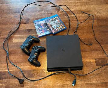 PS4 incl. 2 controllers, GTA 5, FIFA 21 & HDMI kabel beschikbaar voor biedingen