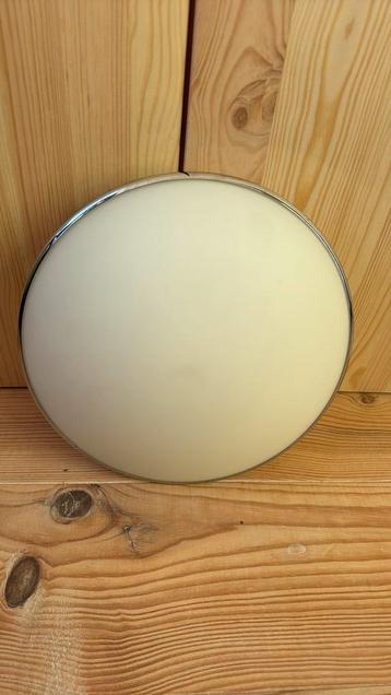 Plafonnière zilveren rand beschikbaar voor biedingen