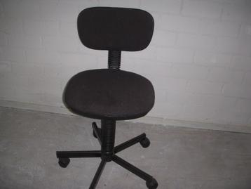 burostoel beschikbaar voor biedingen