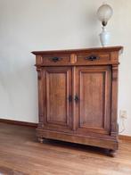 Servieskast (jugendstil), Ophalen