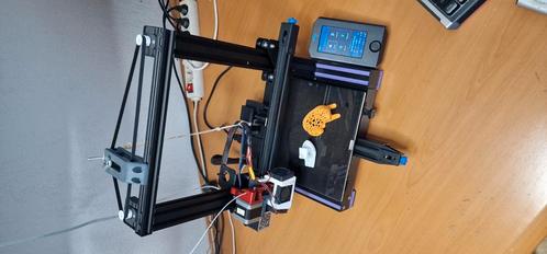 Ender 3v2 3dprinter in prima staat., Computers en Software, 3D Printers, Zo goed als nieuw, Ophalen