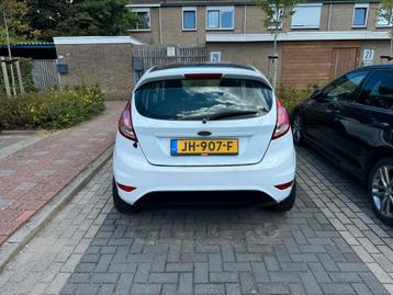 Ford Fiësta 1.6 Tdci 5DR 2014 Wit beschikbaar voor biedingen