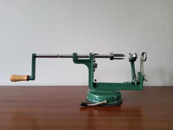 Westmark appelschilmachine met zuignap beschikbaar voor biedingen