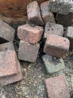 Gratis. Gebruikte Koppelstenen / Trommelstenen - 4 m2, Tuin en Terras, Ophalen, Gebruikt, Klinkers, Minder dan 5 m²