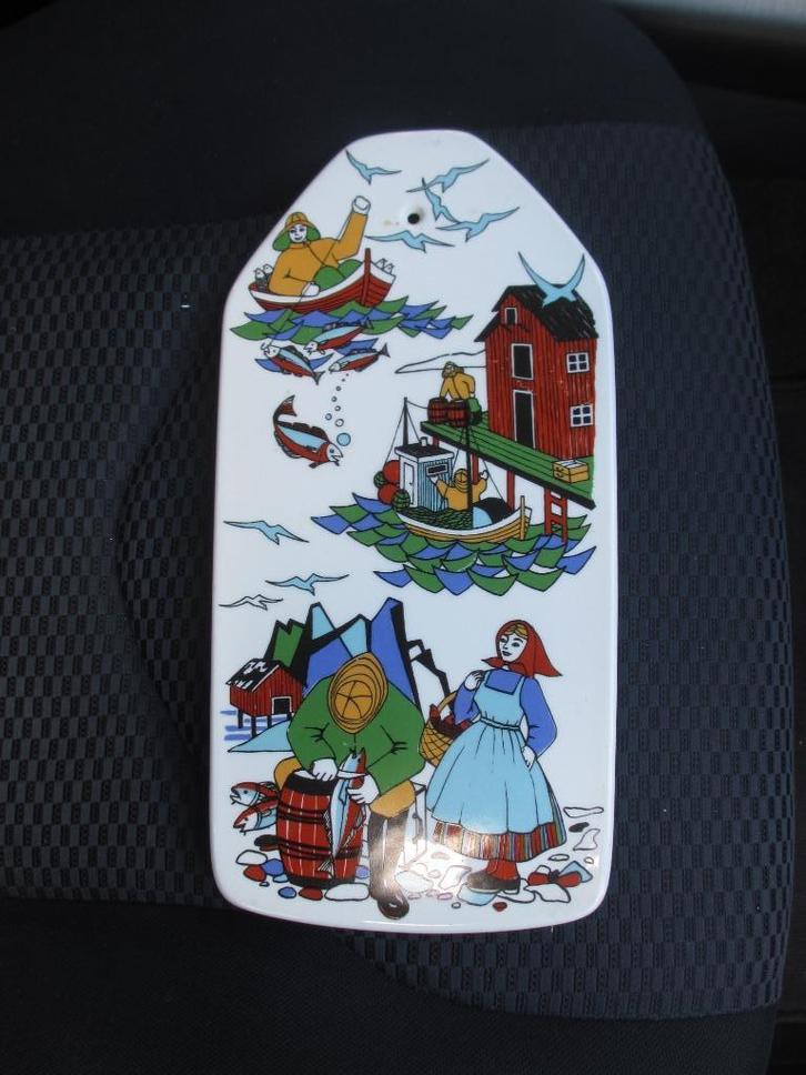 Figgjo Torskefiske grote kaasplank Gerd design Noorwegen '60, Antiek en Kunst, Antiek | Keramiek en Aardewerk, Ophalen of Verzenden