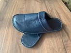 Nieuwe mooie pu lederen sloffen maat 43 Blauw, Kleding | Heren, Schoenen, Blauw, Nieuw, Ophalen of Verzenden, Pantoffels of Sloffen