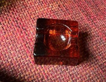 Antiek Klein Asbakje van Glas beschikbaar voor biedingen