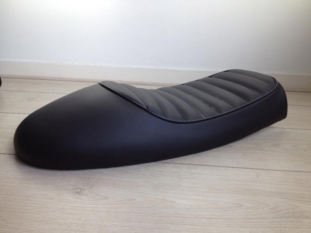 Zadel caferacer bobber scrambler zelfbouw bekleed, Motoren, Tuning en Styling, Ophalen of Verzenden