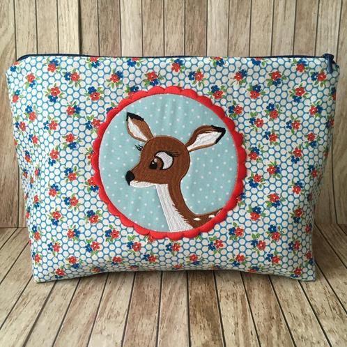 projectbag / etui /toilettas retro stof met schattig hertje, Sieraden, Tassen en Uiterlijk, Toilettassen, Nieuw, Ophalen of Verzenden