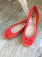 Rode schoenen met strikje van Atmosphere. Maat 38. Nieuw!, Atmosphere, Verzenden, Instappers, Nieuw