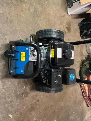 Nieuwe Professionele hogedrukreiniger op 7pk benzinemotor beschikbaar voor biedingen