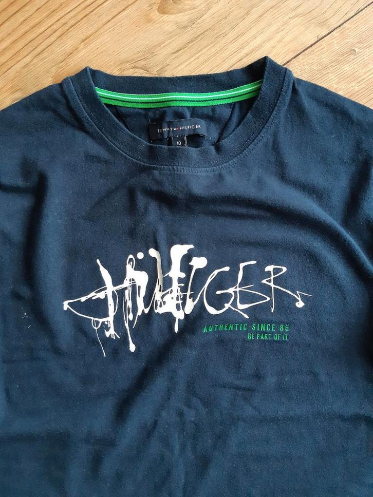 Tommy Hilfiger blauw, Kinderen en Baby's, Kinderkleding | Maat 140, Zo goed als nieuw, Jongen, Shirt of Longsleeve, Ophalen of Verzenden