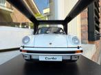 1:18 Porsche 911 930 Turbo 3.0 Martini Stripes Autoart 77972, Auto, Autoart, Ophalen of Verzenden, Zo goed als nieuw