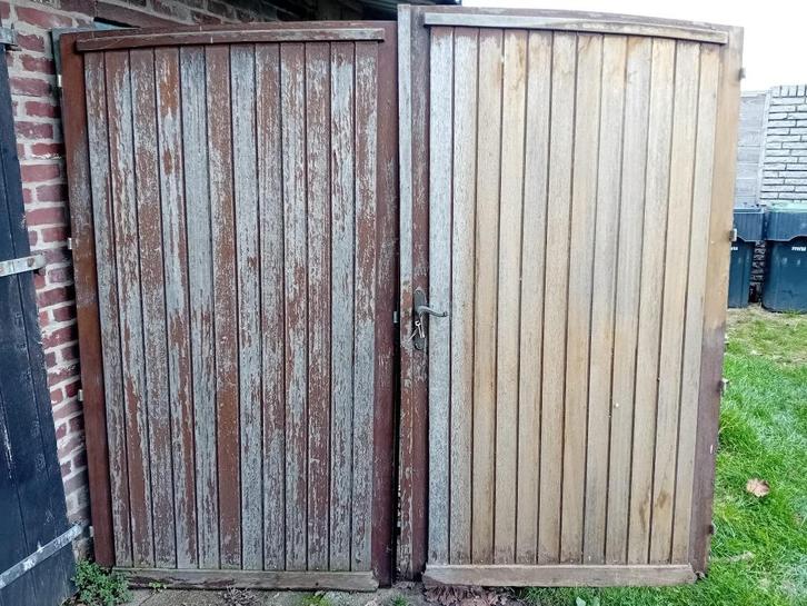 Getoogde poort met kozijn, Doe-het-zelf en Verbouw, Kozijnen en Schuifpuien, Gebruikt, Raamkozijn, Hout, 150 tot 225 cm, 225 cm of meer