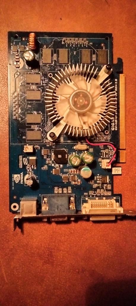 NVIDIA GeForce 8500 GT grafische kaart, Computers en Software, Videokaarten, Gebruikt, Nvidia, PCI-Express 1.0, GDDR5, HDMI, DVI
