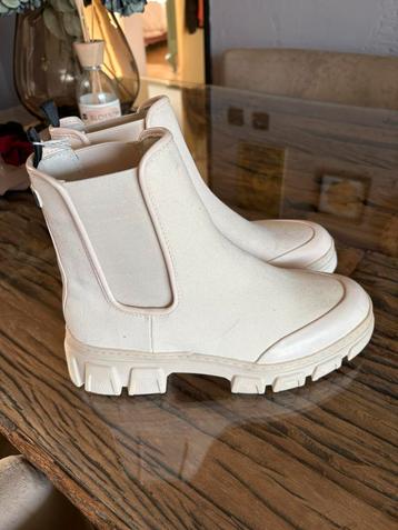 Tamaris gave beige chelsea boots mt 40 NIEUW beschikbaar voor biedingen