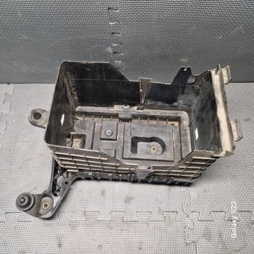 VW PASSAT B7 ACCUBAK / 1K0 915 333 beschikbaar voor biedingen