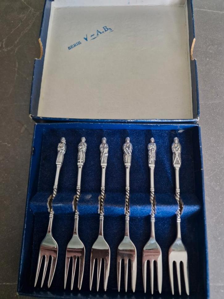 apostel gero 90 verzilverd gemerkt gebak vorkjes, Antiek en Kunst, Antiek | Bestek, Ophalen of Verzenden