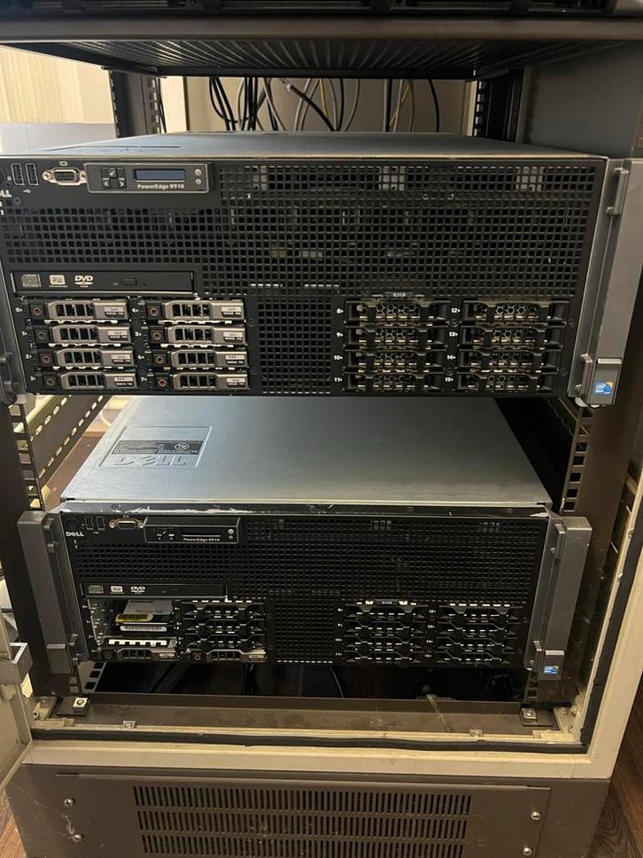 2x Dell R910 Servers - 4x Xeon E7-4870, Computers en Software, Servers, Gebruikt, 2 tot 3 Ghz, 64 GB, Hot swappable onderdelen