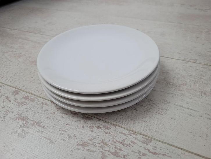 Witte Borden - Set van 4, Huis en Inrichting, Keuken | Servies, Zo goed als nieuw, Bord(en), Effen, Keramiek, Ophalen