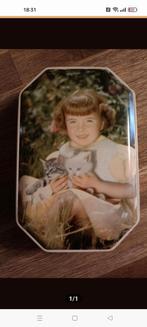 Mooi vintage blik, meisje met kittens, Ophalen of Verzenden, Overige
