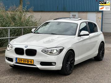 BMW 1-serie 116i Business+ Automaat! Opendak Navi! Clima! LM beschikbaar voor biedingen
