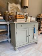 Dressoir nachtkast vintage hout hazelnoot, Huis en Inrichting, Kasten | Dressoirs, Ophalen, 50 tot 100 cm, Zo goed als nieuw, Vintage retro