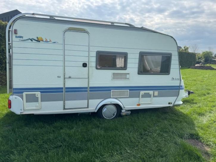 Hobby 400 SL De Luxe, Caravans en Kamperen, Caravans, Bedrijf, tot en met 4, 750 - 1000 kg, Treinzit, Hobby, 5 tot 6 meter, Gascomfoor