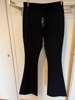 Nieuwe donkerblauwe flair broek Mi piace maat l, Kleding | Dames, Broeken en Pantalons, Blauw, Maat 42/44 (L), Nieuw, Ophalen of Verzenden